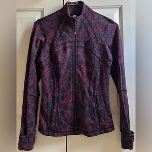 🍒LULULEMON DEFINE Jacket sz 8 SCATTER BLOSSOM JACQUARD Black/Garnet Red *LUON